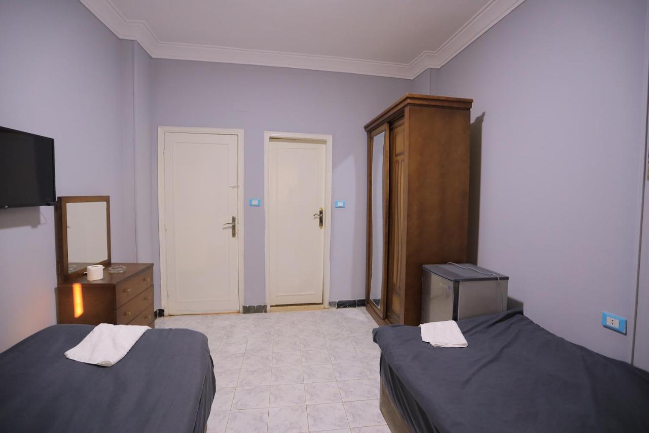 Bed and Breakfast Three Golden Pyramids Каир Экстерьер фото